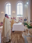 Biskup Włocławski konsekrował kościół w Żychlinie
